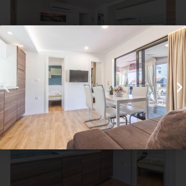 Tomica Apartments With Pool Biograd Na Moru Eksteriør bilde