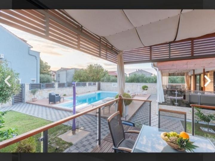 Tomica Apartments With Pool Biograd Na Moru Eksteriør bilde