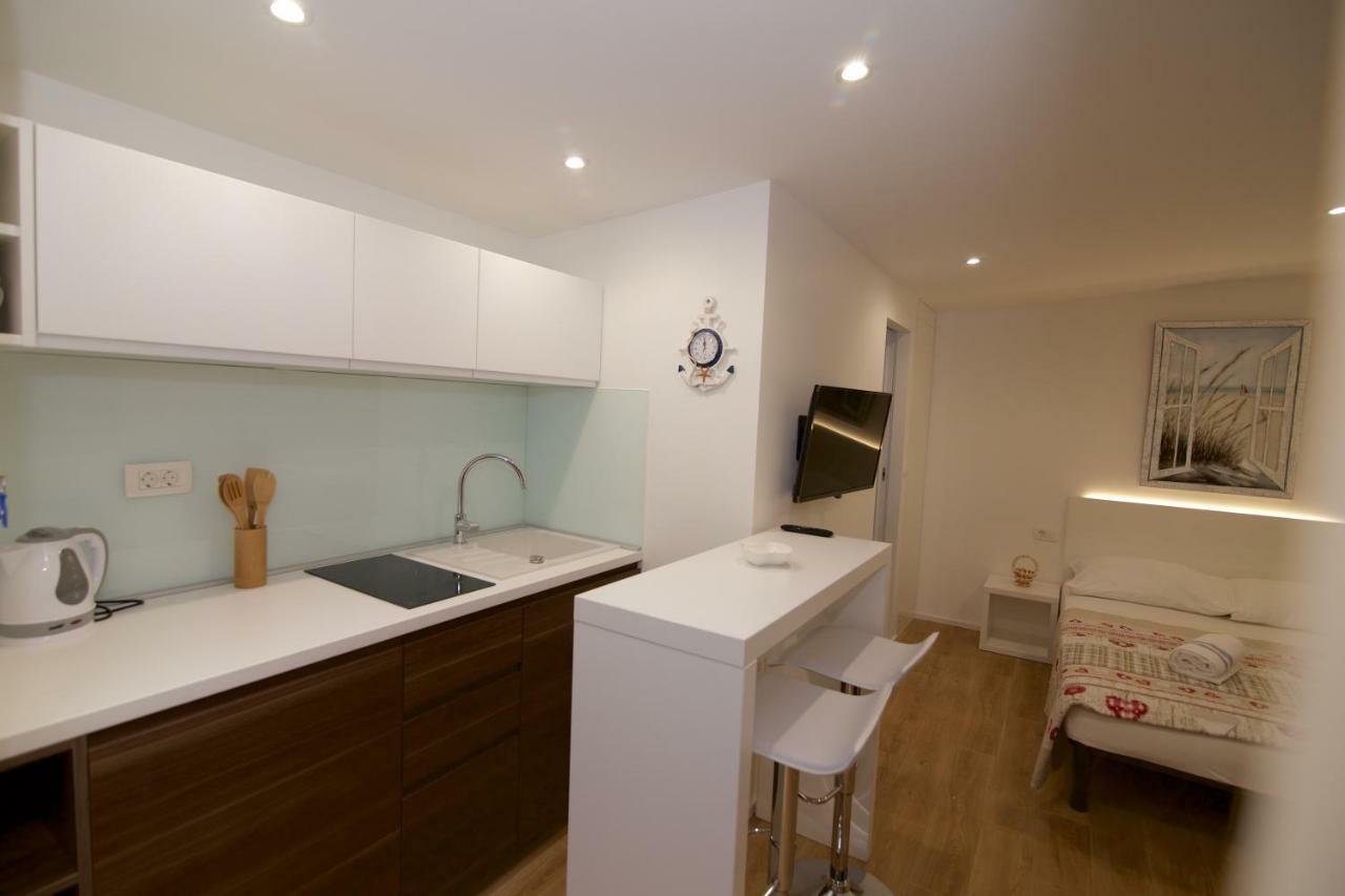 Tomica Apartments With Pool Biograd Na Moru Eksteriør bilde